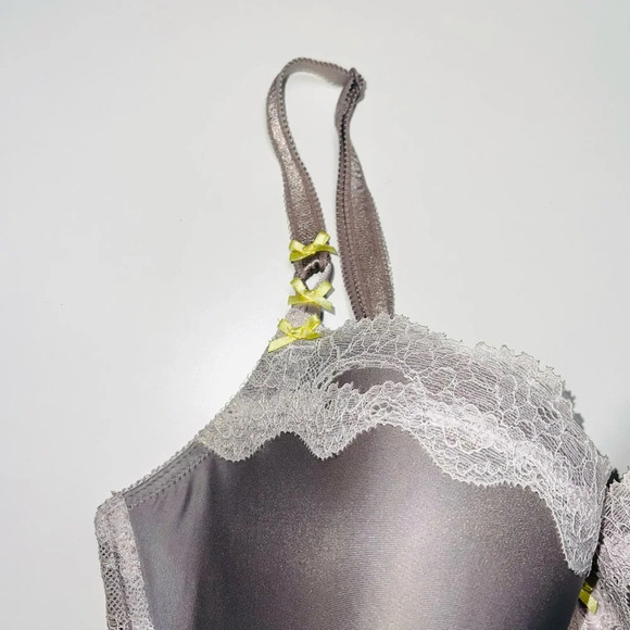 Victoria’s Secret Dream Angels Lined Demi Bra Light Gray Lace Trim 32F Women’s - Picture 2 of 9